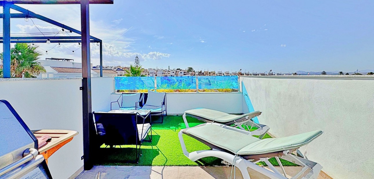 Herverkoop - Herenhuis -
Orihuela Costa - Los Balcones