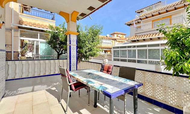 Herverkoop - Quad Villa -
Orihuela Costa - Punta Prima