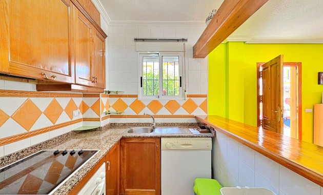 Herverkoop - Quad Villa -
Orihuela Costa - Punta Prima