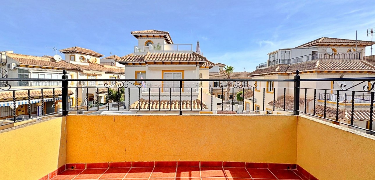 Herverkoop - Quad Villa -
Orihuela Costa - Punta Prima