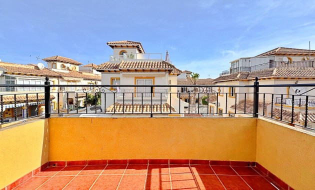 Herverkoop - Quad Villa -
Orihuela Costa - Punta Prima