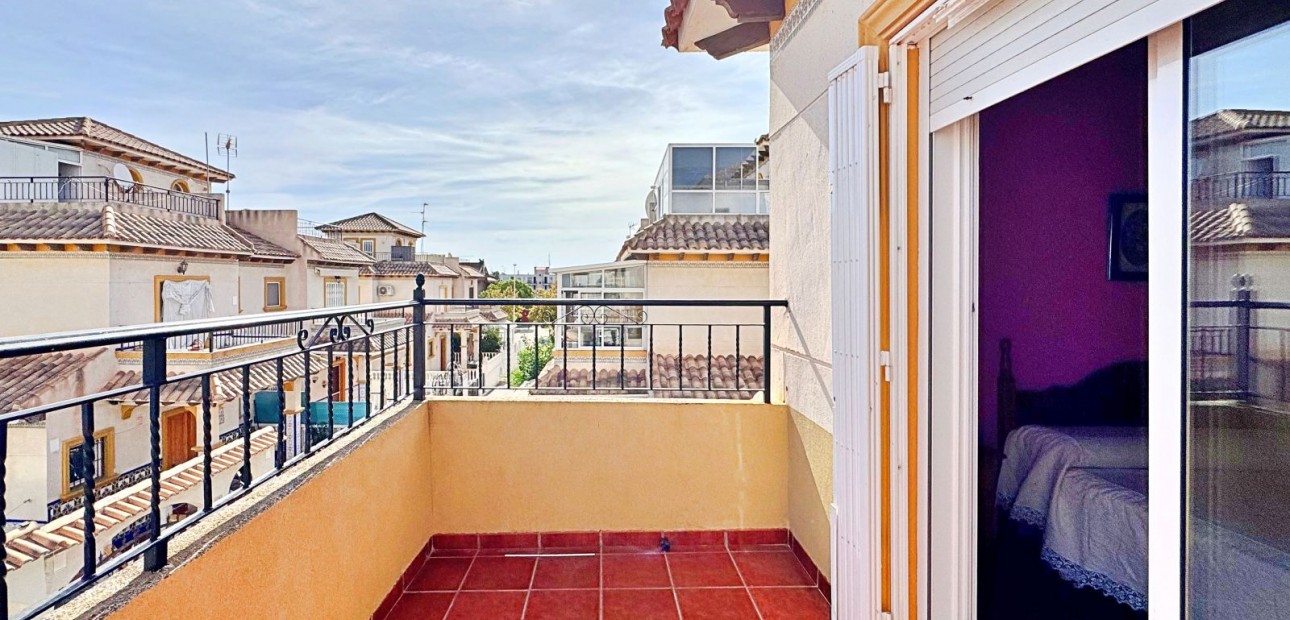 Herverkoop - Quad Villa -
Orihuela Costa - Punta Prima