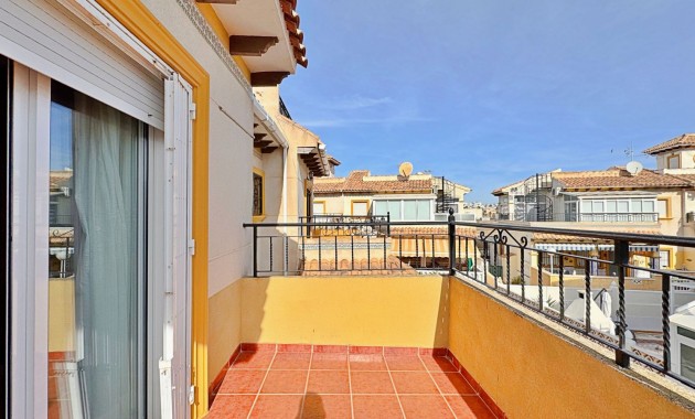 Herverkoop - Quad Villa -
Orihuela Costa - Punta Prima