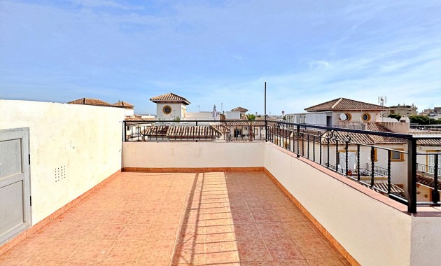 Herverkoop - Quad Villa -
Orihuela Costa - Punta Prima