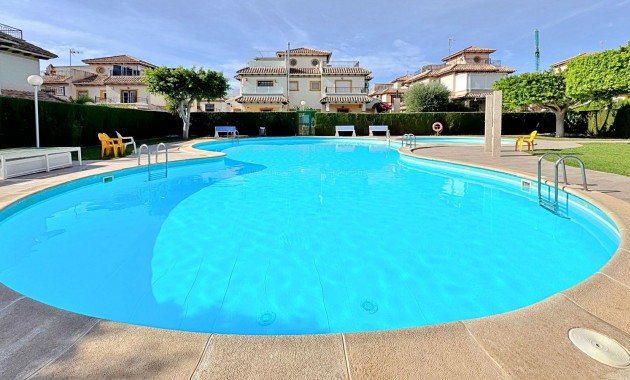 Herverkoop - Quad Villa -
Orihuela Costa - Punta Prima