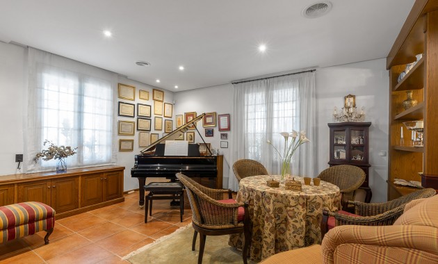 Herverkoop - Detached Villa -
Torrevieja - La Veleta