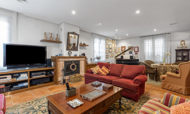 Herverkoop - Detached Villa -
Torrevieja - La Veleta