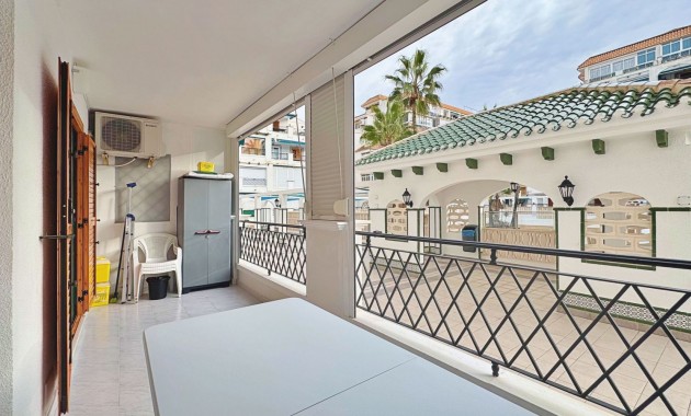Herverkoop - Appartement / flat -
La Mata - La Mata - Town