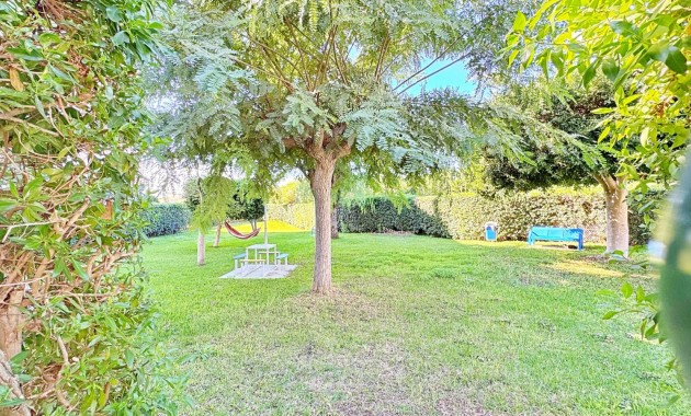 Herverkoop - Appartement / flat -
La Mata - La Mata - Town