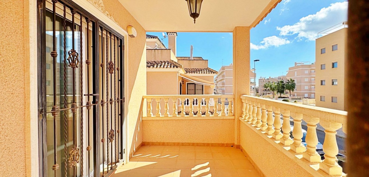 Herverkoop - Quad Villa -
Orihuela Costa - Villamartin
