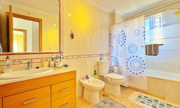 Herverkoop - Quad Villa -
Orihuela Costa - Villamartin