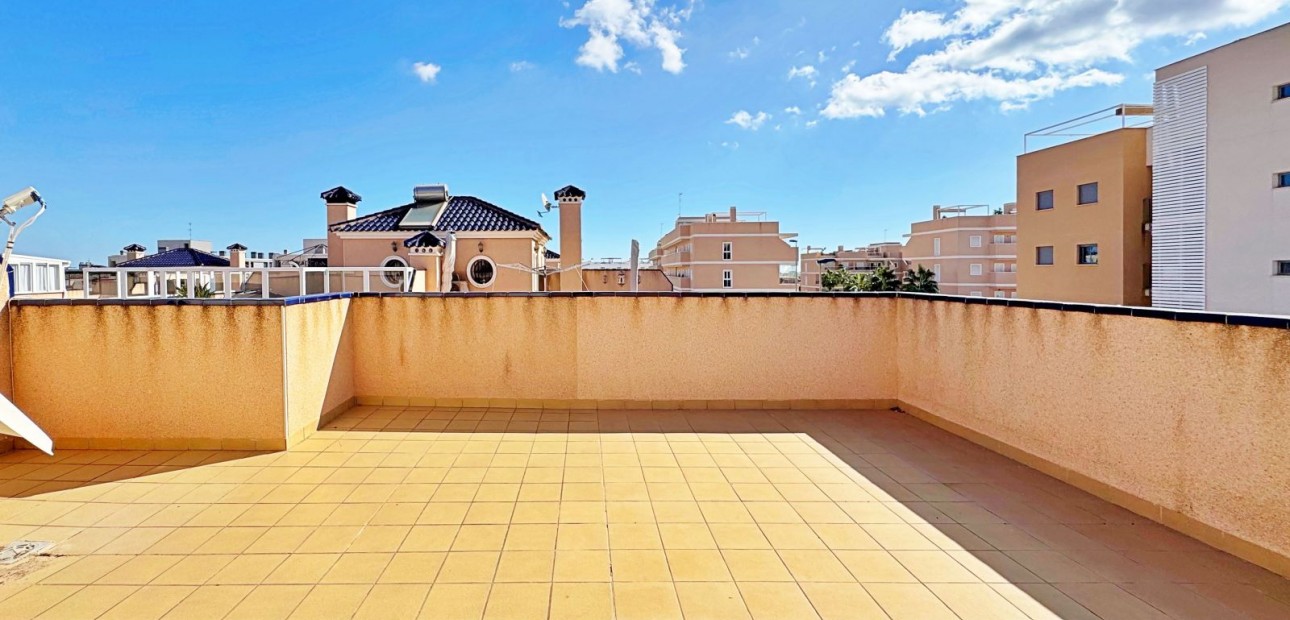 Herverkoop - Quad Villa -
Orihuela Costa - Villamartin
