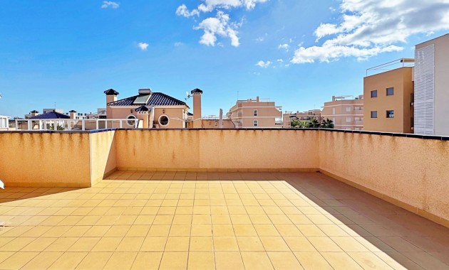 Herverkoop - Quad Villa -
Orihuela Costa - Villamartin