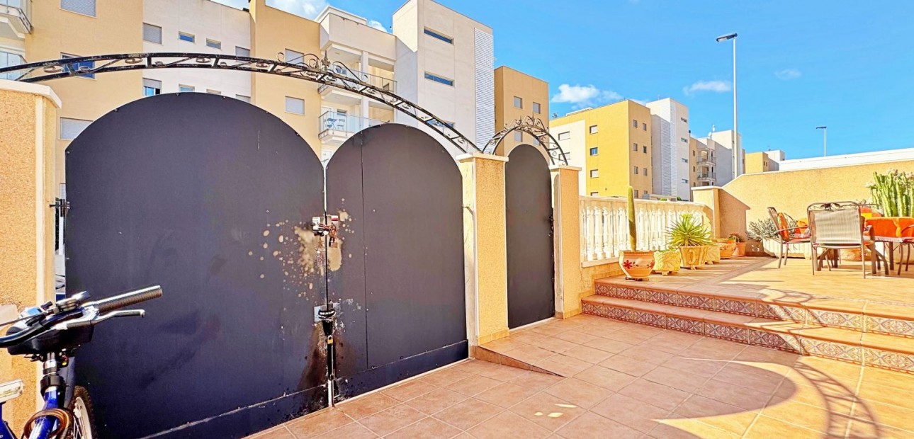 Herverkoop - Quad Villa -
Orihuela Costa - Villamartin