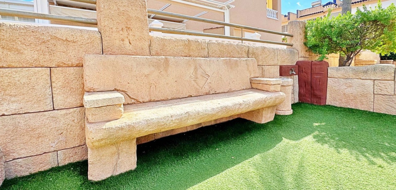 Herverkoop - Quad Villa -
Orihuela Costa - Villamartin