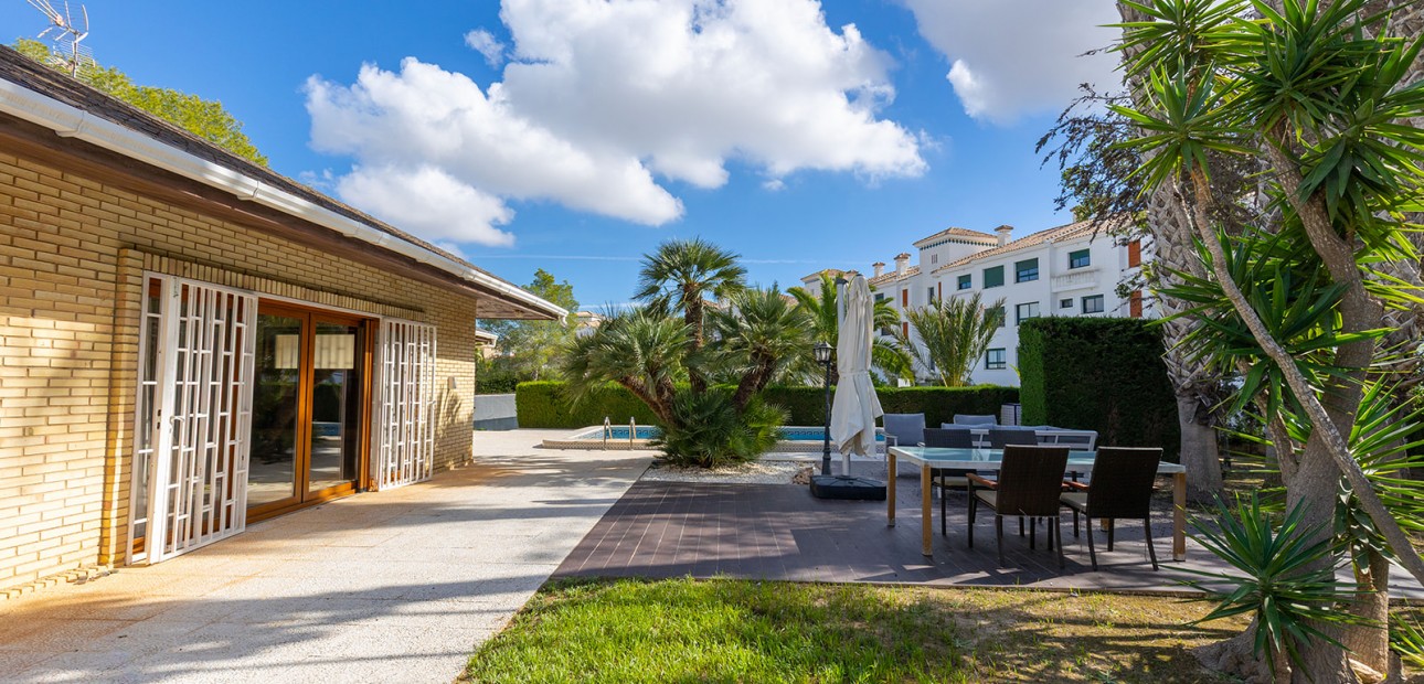 Herverkoop - Detached Villa -
Orihuela Costa - Las Filipinas