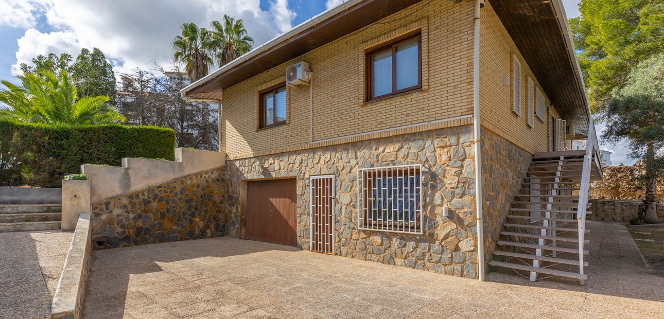 Herverkoop - Detached Villa -
Orihuela Costa - Las Filipinas