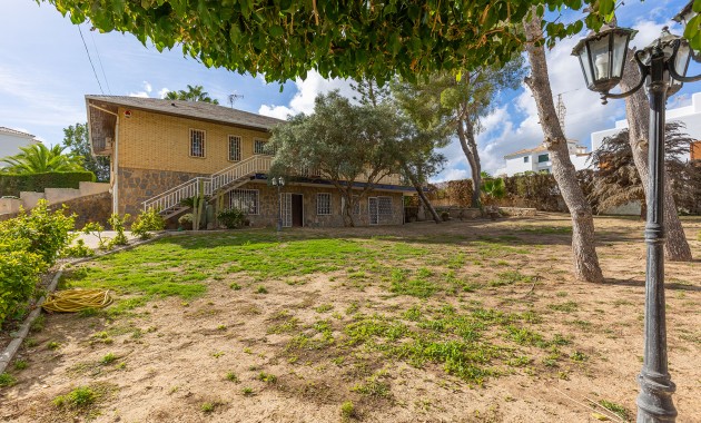 Herverkoop - Detached Villa -
Orihuela Costa - Las Filipinas