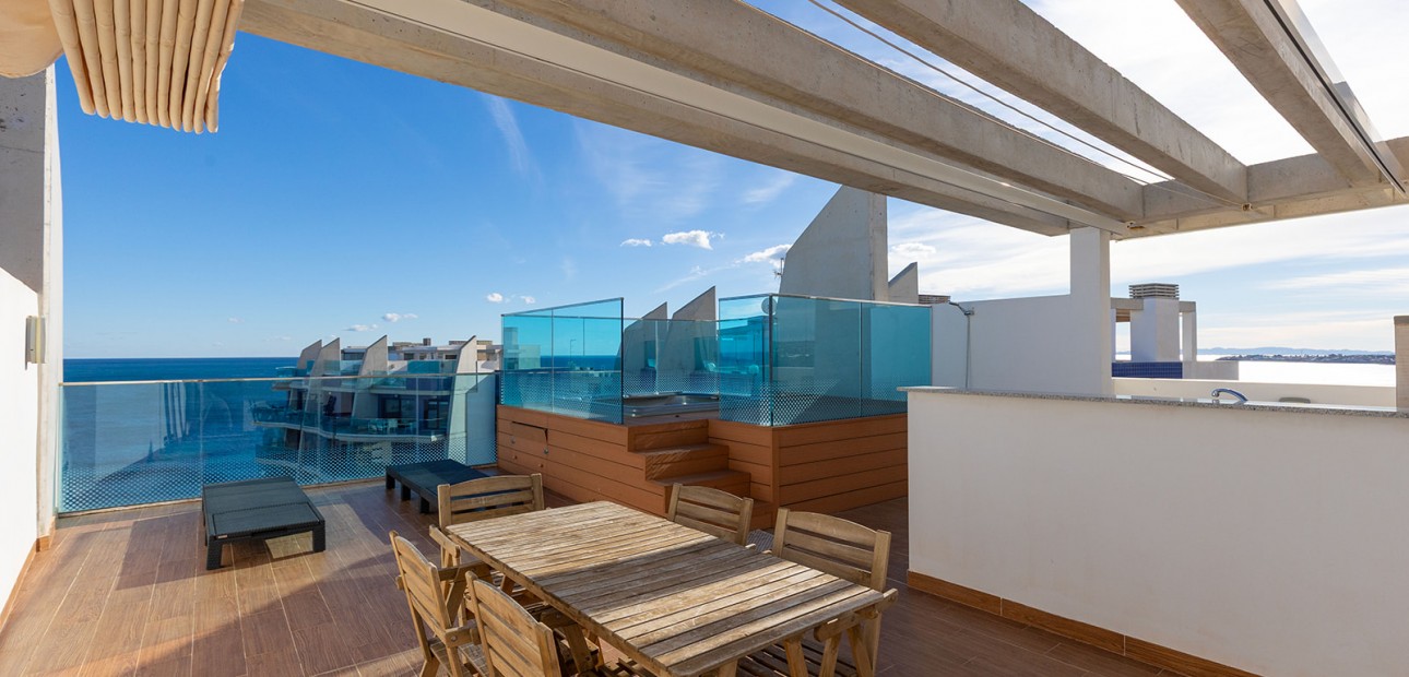 Herverkoop - Appartement / flat -
Orihuela Costa - Punta Prima