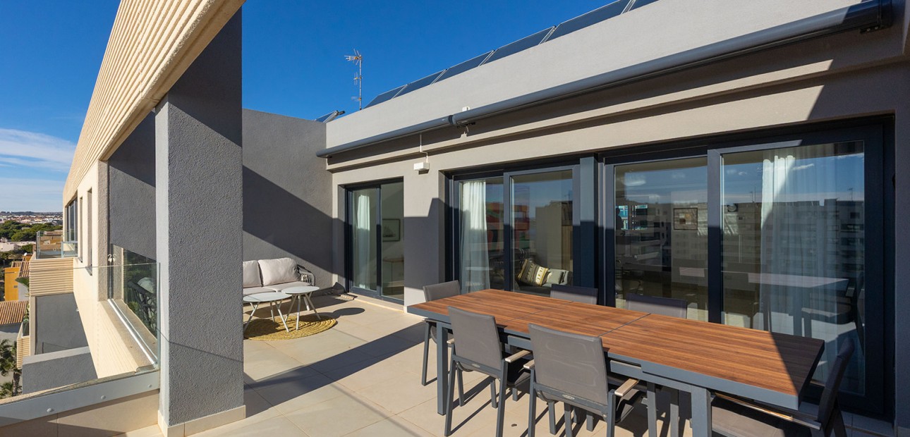 Herverkoop - Appartement / flat -
Orihuela Costa - Punta Prima