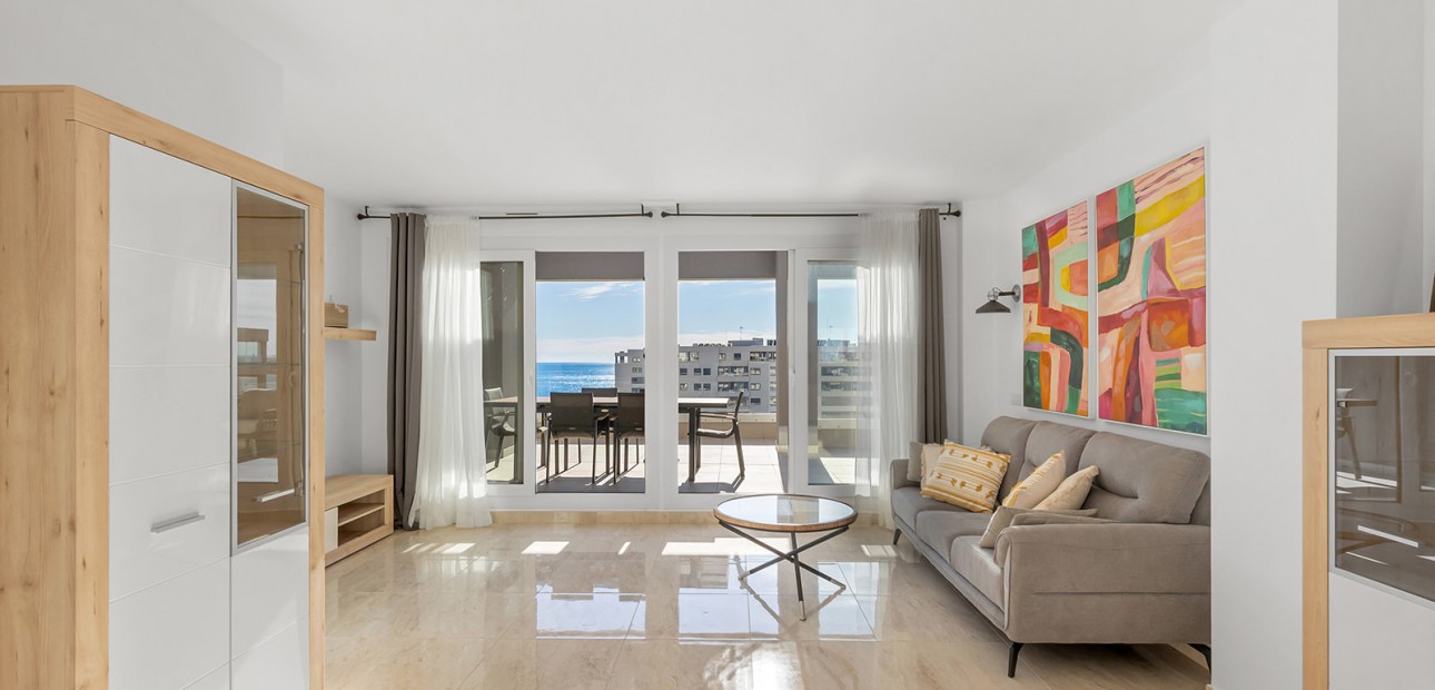 Herverkoop - Appartement / flat -
Orihuela Costa - Punta Prima