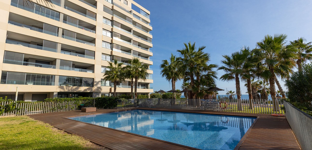 Herverkoop - Appartement / flat -
Orihuela Costa - Punta Prima