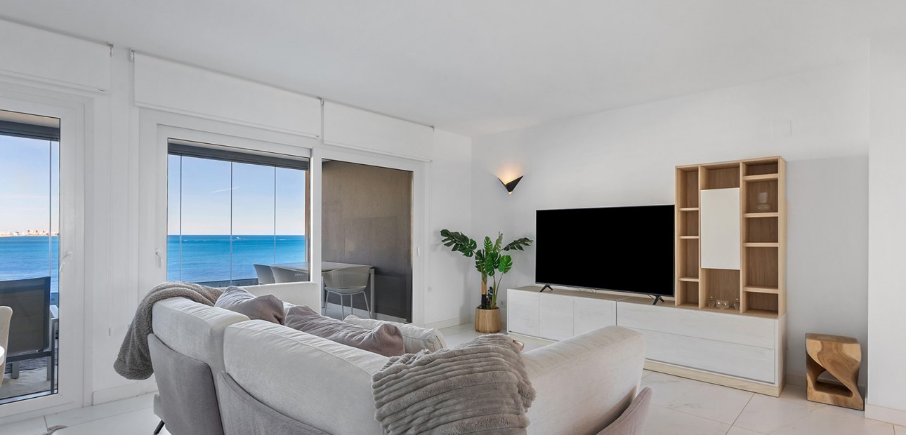 Herverkoop - Appartement / flat -
Orihuela Costa - Punta Prima