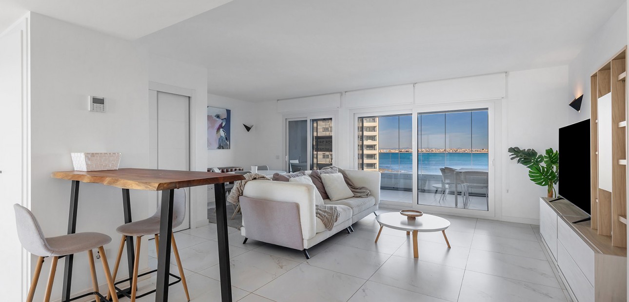 Herverkoop - Appartement / flat -
Orihuela Costa - Punta Prima