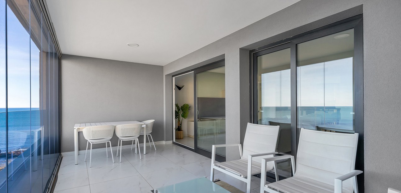 Herverkoop - Appartement / flat -
Orihuela Costa - Punta Prima