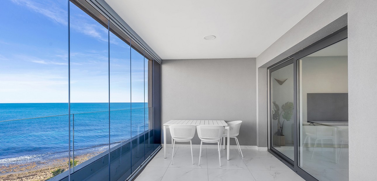 Herverkoop - Appartement / flat -
Orihuela Costa - Punta Prima