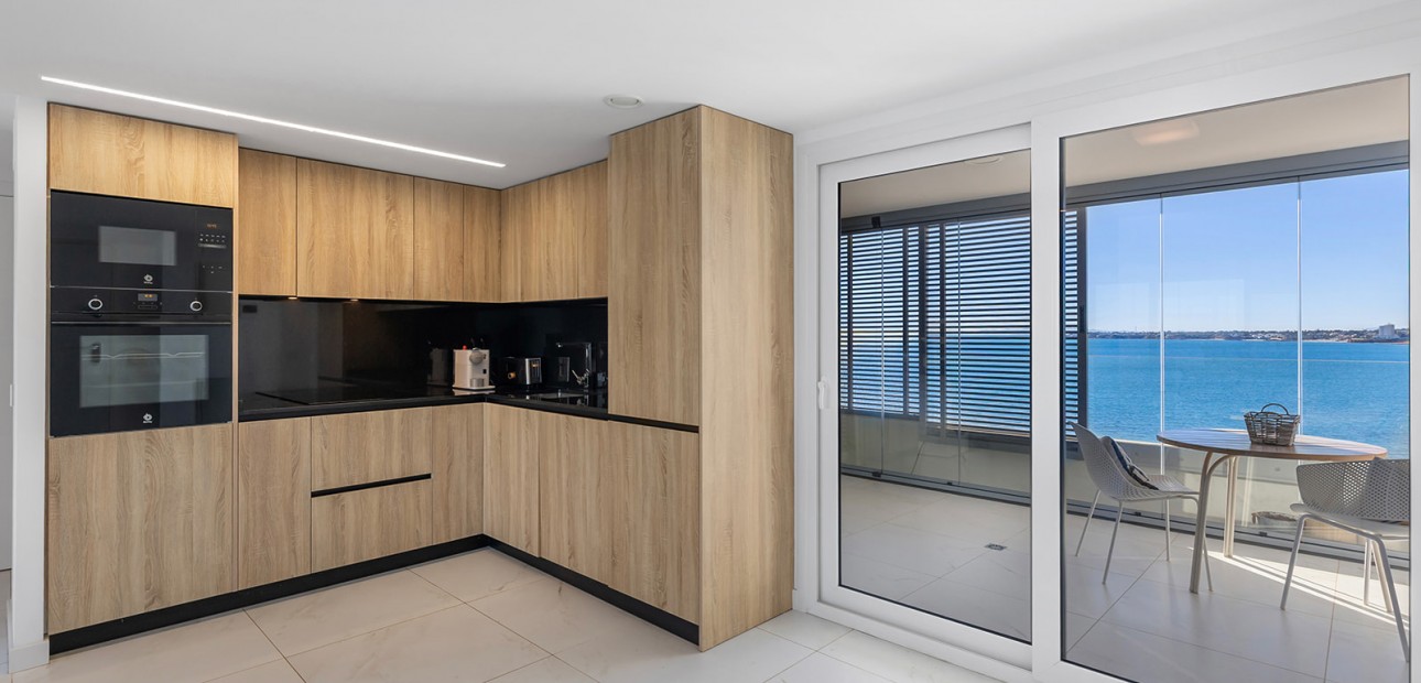 Herverkoop - Appartement / flat -
Orihuela Costa - Punta Prima