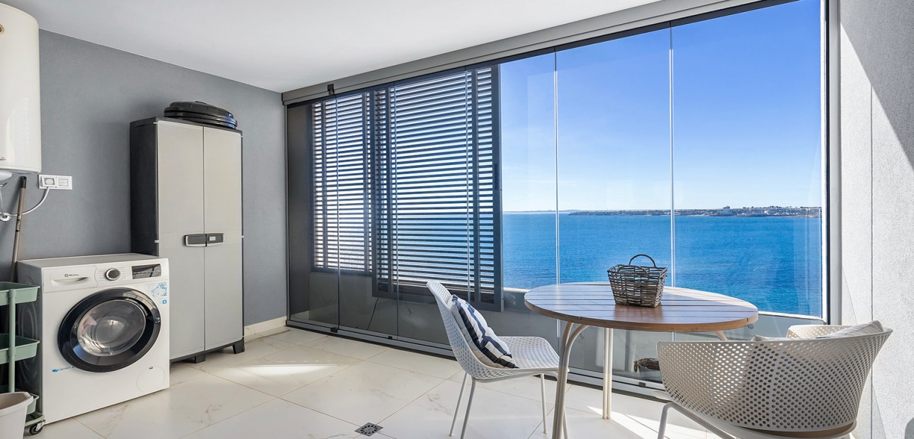 Herverkoop - Appartement / flat -
Orihuela Costa - Punta Prima