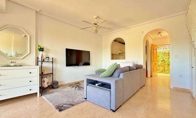 Herverkoop - Herenhuis -
Orihuela Costa - Lomas de Campoamor