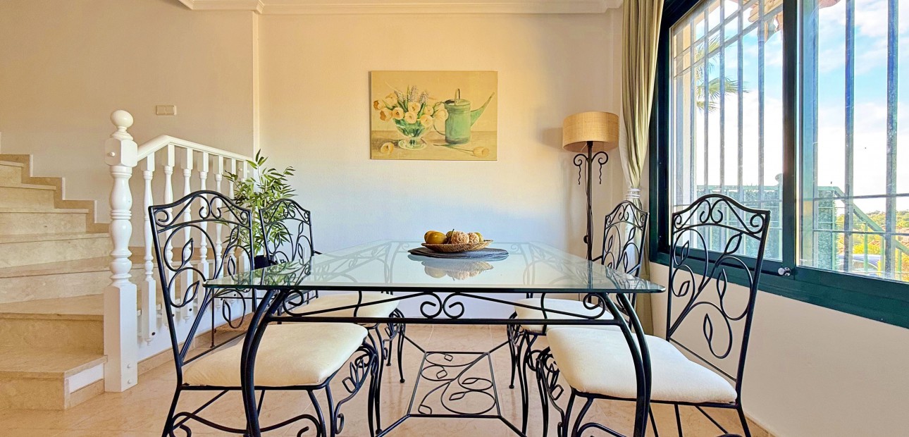 Herverkoop - Herenhuis -
Orihuela Costa - Lomas de Campoamor