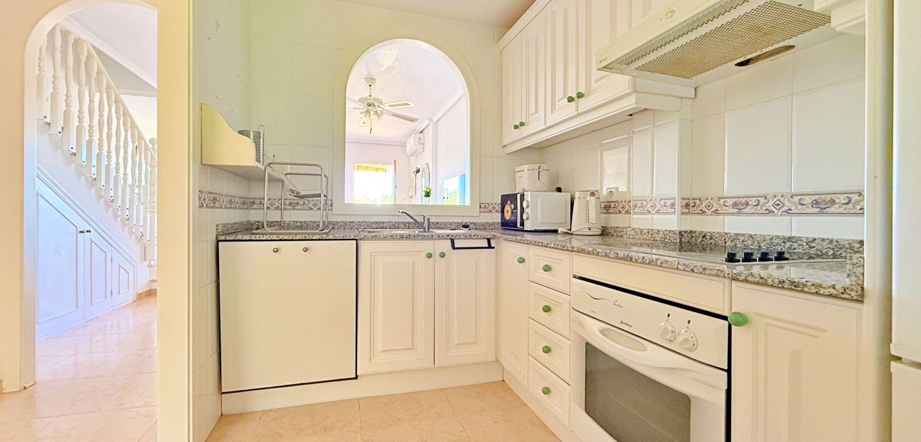 Herverkoop - Herenhuis -
Orihuela Costa - Lomas de Campoamor