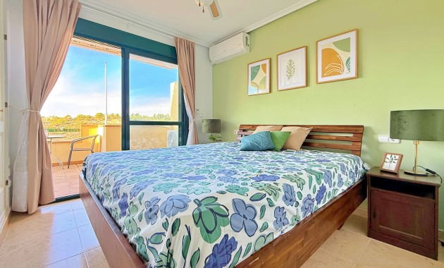 Herverkoop - Herenhuis -
Orihuela Costa - Lomas de Campoamor