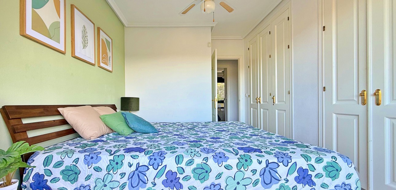 Herverkoop - Herenhuis -
Orihuela Costa - Lomas de Campoamor