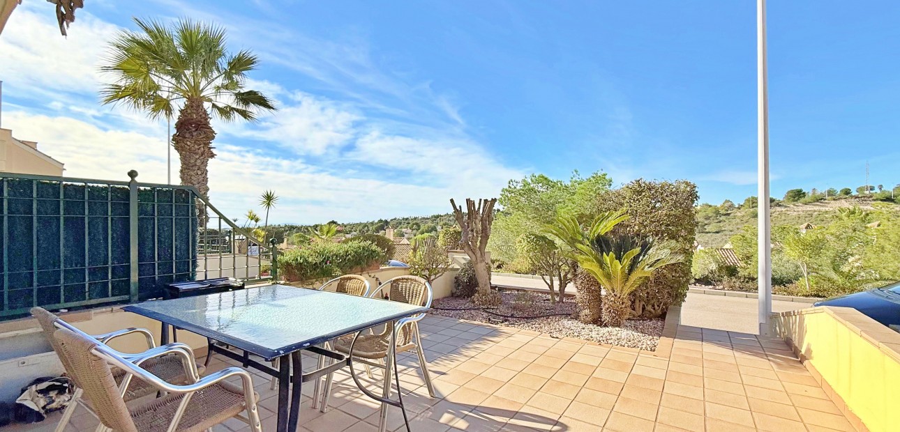 Herverkoop - Herenhuis -
Orihuela Costa - Lomas de Campoamor