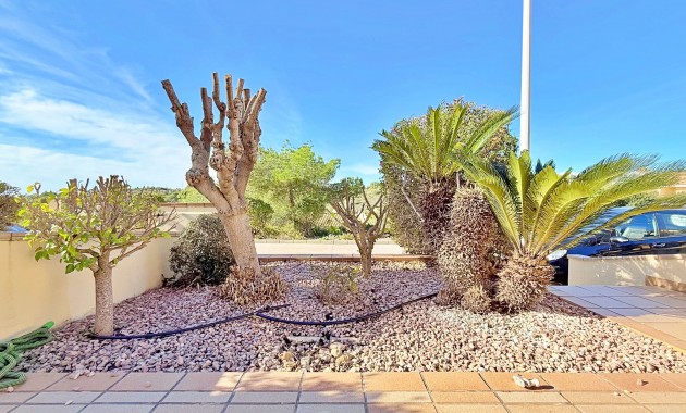 Herverkoop - Herenhuis -
Orihuela Costa - Lomas de Campoamor