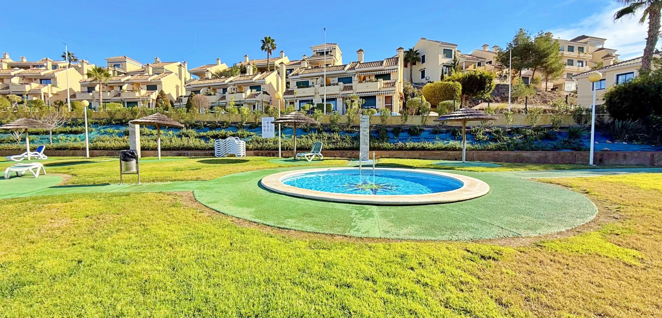 Herverkoop - Herenhuis -
Orihuela Costa - Lomas de Campoamor