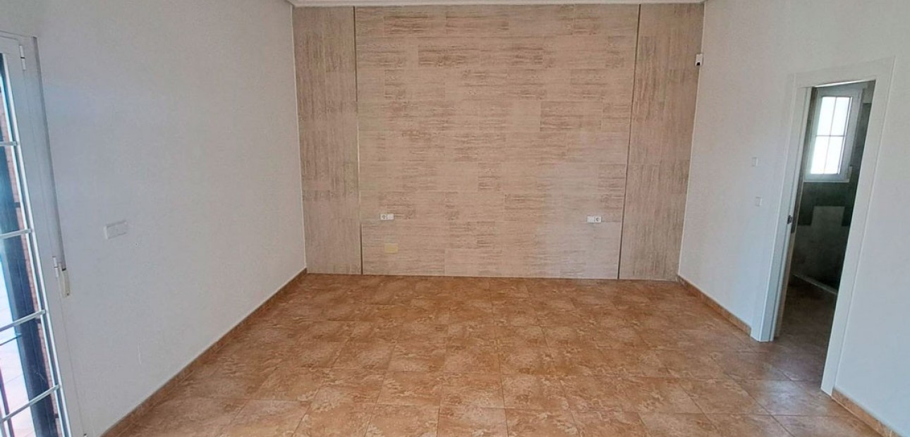 Herverkoop - Country Property -
Catral - Catral - Country