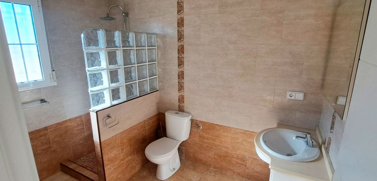 Herverkoop - Country Property -
Catral - Catral - Country