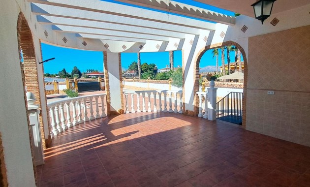 Herverkoop - Country Property -
Catral - Catral - Country