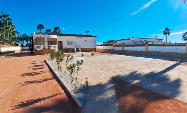 Herverkoop - Country Property -
Catral - Catral - Country