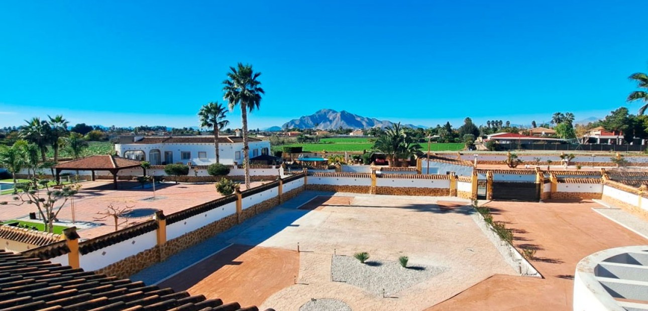 Herverkoop - Country Property -
Catral - Catral - Country