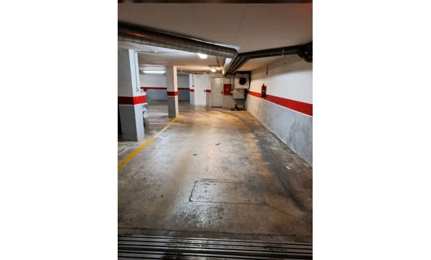 Herverkoop - Garage -
Torrevieja - Centro