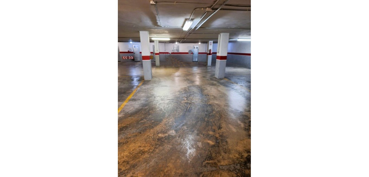 Herverkoop - Garage -
Torrevieja - Centro