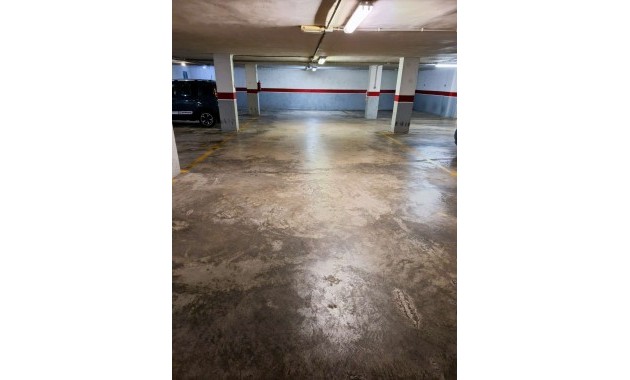 Herverkoop - Garage -
Torrevieja - Centro