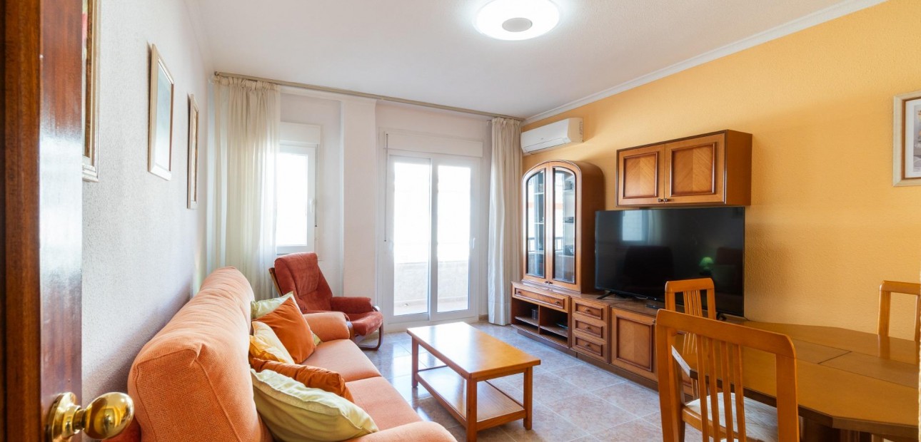 Herverkoop - Penthouse -
Torrevieja - Playa del cura