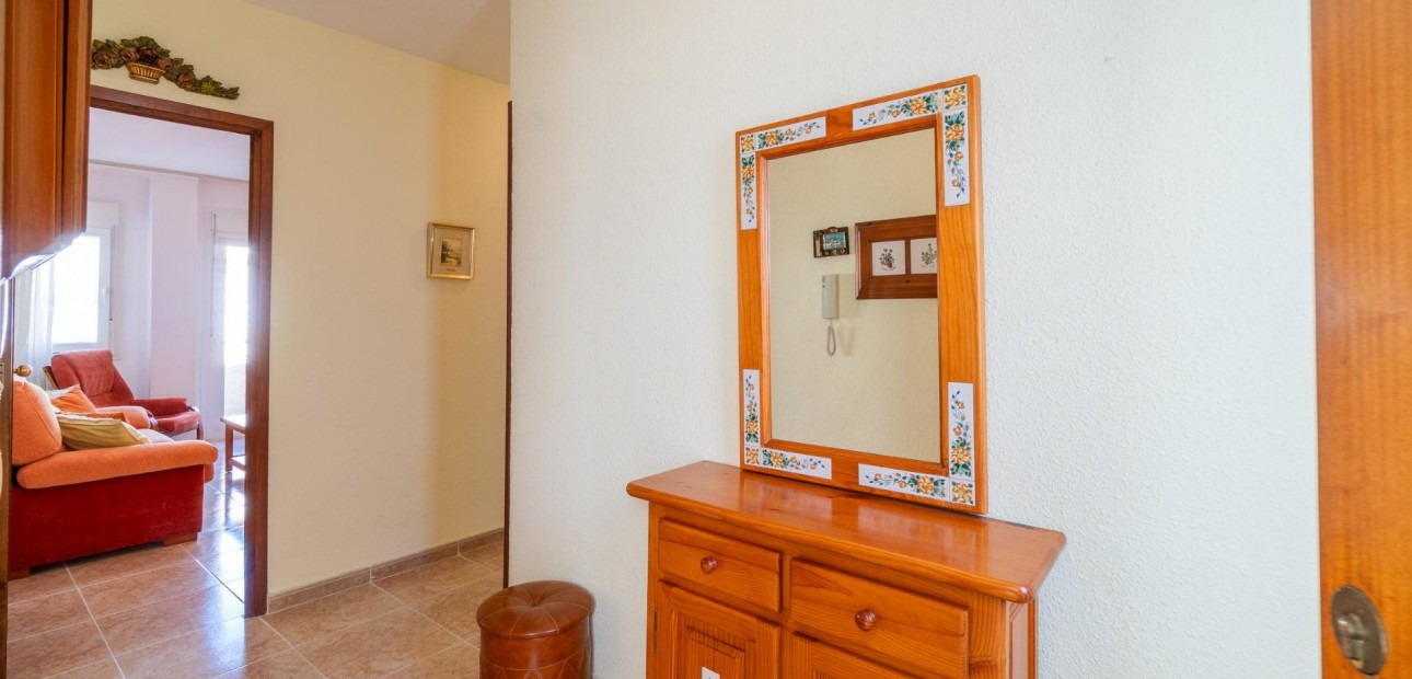Herverkoop - Penthouse -
Torrevieja - Playa del cura